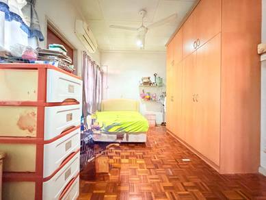 Double Storey Putra Heights Facing Open /  Facing South