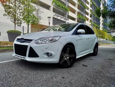Ford FOCUS 2.0 SPORT+ SUNROOF PADDLE SHIFT AT PARK
