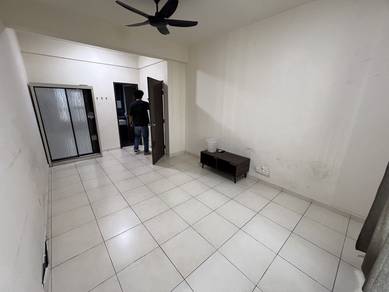 The Garden Residences 1 Bed 1 Bath Partial Furnish All Welcome