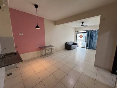 The Garden Residences 1 Bed 1 Bath Partial Furnish All Welcome