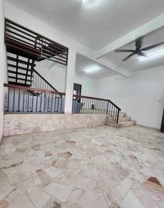 Taman Sri Kluang, Kluang - Rumah Teres Dua Tingkat Untuk Dijual
