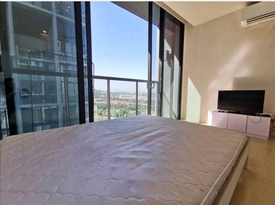 Balcony Room for Rent at The Square One City Subang Jaya