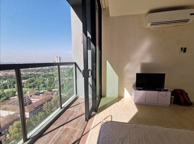 Balcony Room for Rent at The Square One City Subang Jaya