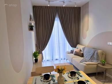Resort concept condo, freehold ! Ready move in, below market
