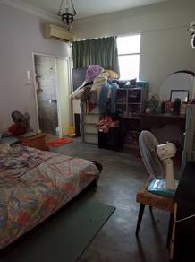 Below Market — Flat Bukit Jambul Corner 980sqft 3R2B