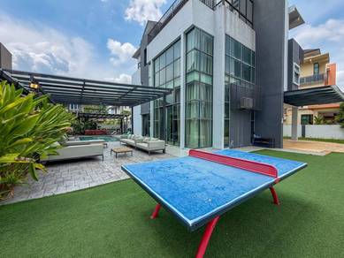 Kristal Court 3-Level Bungalow in Section 7 Shah Alam