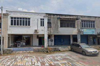 Fully Extended Endlot 1.5 Storey Link Factory for Rent at Kajang Utama