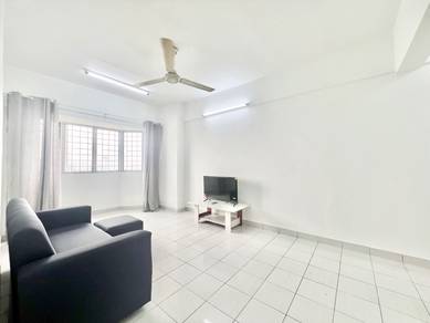 [FULLY FURNISHED free WIFI] Skyvilla Apartment near LRT/UPM/Mines