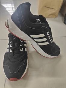Kasut Adidas 