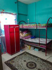 Female (Islam) tenant sharing room for Rent in Seks 13 Shah Alam