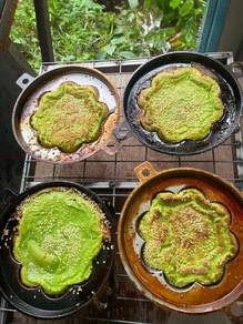 Kuih Bakar Tradisi Kayu Api