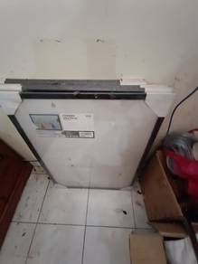 Small white board (Negotiable)