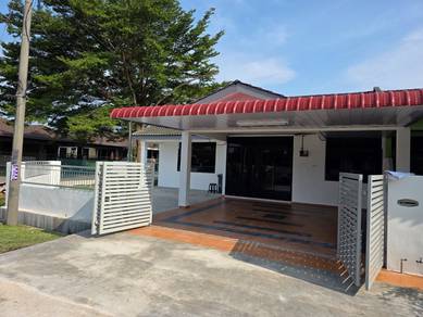 Single story corner lot house