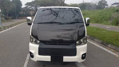 Toyota HIACE 2.5 WINDOW VAN (M)