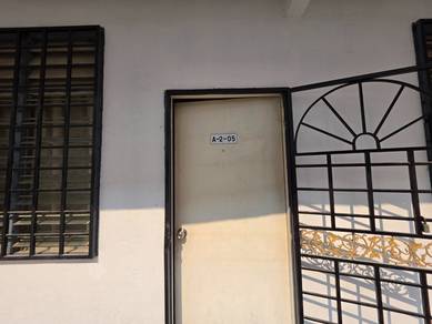 Flat 3 Bilik | 656 sqft | Taman Dahlia, Salak Tinggi