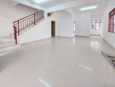 Corner 2 Sty House 38x55 Extra 20ft Side Land Taman Kinrara 2 for Sale