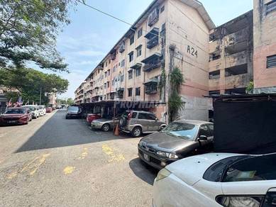 Flat Puchong Permai