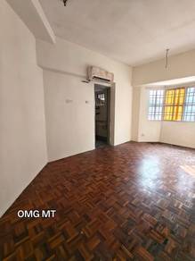 BELOW BANK VALUE Regency Condominium Klang Behind Centro Mall 1382sqft