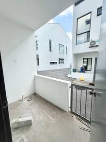 2 Storey Endlot 22x75 , 4room 4bath Lambaian 2 Kajang 100% Loan