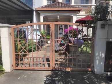 House to rent in Bandar Kinrara Jalan BK4/6