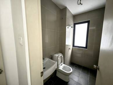 2.5-storey-Terraced-House-for-sale-Damansara-Perdana-Selangor