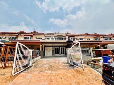 [Fully Renovated]  2 Storey Terrace Seksyen 7 Shah Alam Near UITM