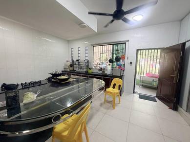 Taman Imperial Villa Good condition | 5 bedroom | Non flood | CL land