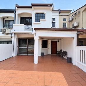 Double storey USJ12 for sale, facing open