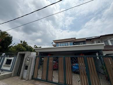 Lestari Perdana seksyen 3 double storey corner