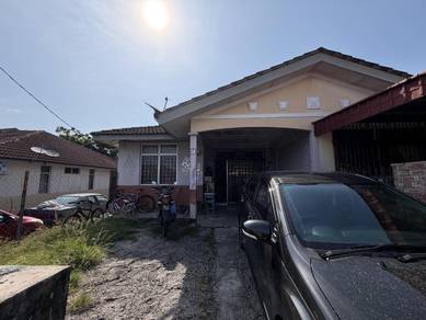 End Lot Single Storey @ Taman Desa Indah,Nilai( Below Market Value)