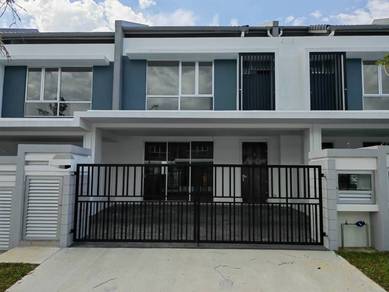 [Below Market] 2 Storey Terrace - Garland 2, Kota Emerald, Rawang