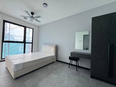 Cheapest HYVE Cyberjaya Full Furnished for Sale
