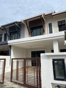 Double Storey Kota Bayuemas for rent