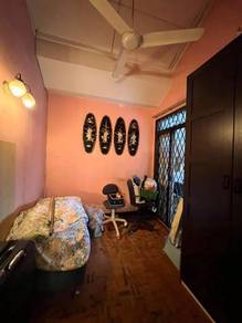 Bandar Kinrara BK2 Puchong 20x70. 2 Storey 5min to LRT. 20x70 Freehold
