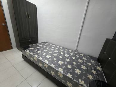 Larkin Idaman Plot C new renovation room for rent