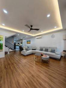 Pulai Mutiara 2.5 Storey Terrace House @ Acacia