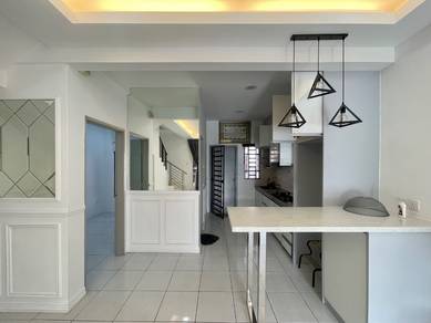 Well Maintained✨Partially Furnished✨Taman Desiran Bayu, Puchong