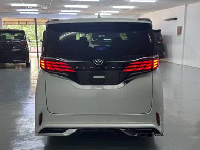 Toyota Alphard 2.5 Z GRADE 5A ORI LOW MILEAGE