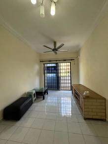 Sri Kenari / Tampoi / 3 bed 2 bath / 2 carpark / Below market / Good