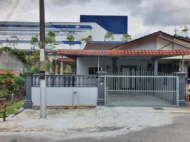 End lot fully refurbished rumah setingkat Senawang