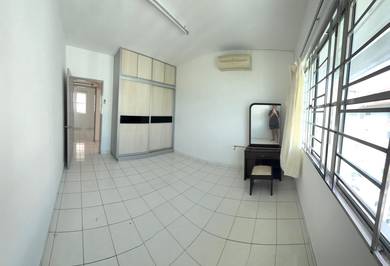 Condo desa petaling | 1,009 SF | Pool + Kl view