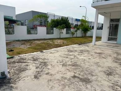 8 Avenue BukitIndah 2Storey End lot With Land For Sale!Extra 24FtLand!