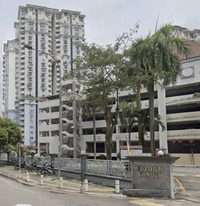 ridzuan condo master room
