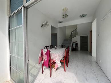 Freehold Semi D Taman Dahlia berdekatan Putrajaya
