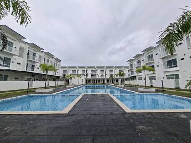 Marq Suites Townhouse For Sale