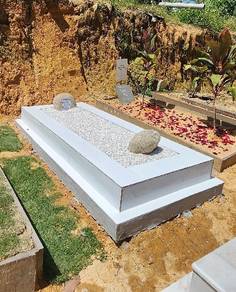 Kepuk Kubur Tile/ Mozek Rata