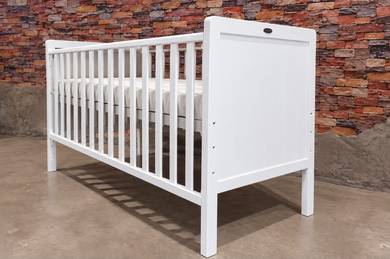 baby cot