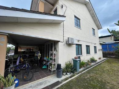 Corner Lot 2 Tingkat , Tanah Luas 2800sqft