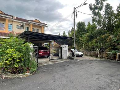 Corner Lot 2 Tingkat , Tanah Luas 2800sqft
