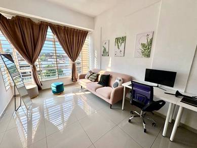 Crestin Park Apartment